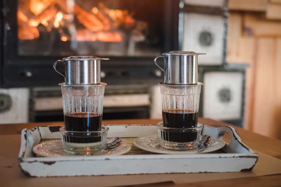 Cách pha cà phê phin đơn giản tại nhà