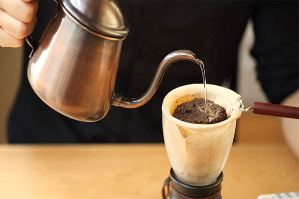 Cà phê vợt – hương vị cà phê của người xưa